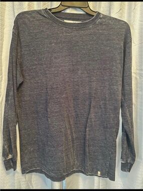 Vineyard Crew Long-Sleeve Crewneck Shirt